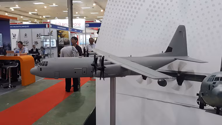 So với thế hệ C-130A mà ta sử dụng giai đoạn cuối những năm 1970, C-130J hiện đại hơn nhiều, chúng được mệnh danh là "siêu lực sĩ" với nâng cấp đáng giá ở động cơ và hệ thống điện tử. Ước tính, giá mỗi chiếc trên thị trường quốc tế là 100-167 triệu USD/chiếc.