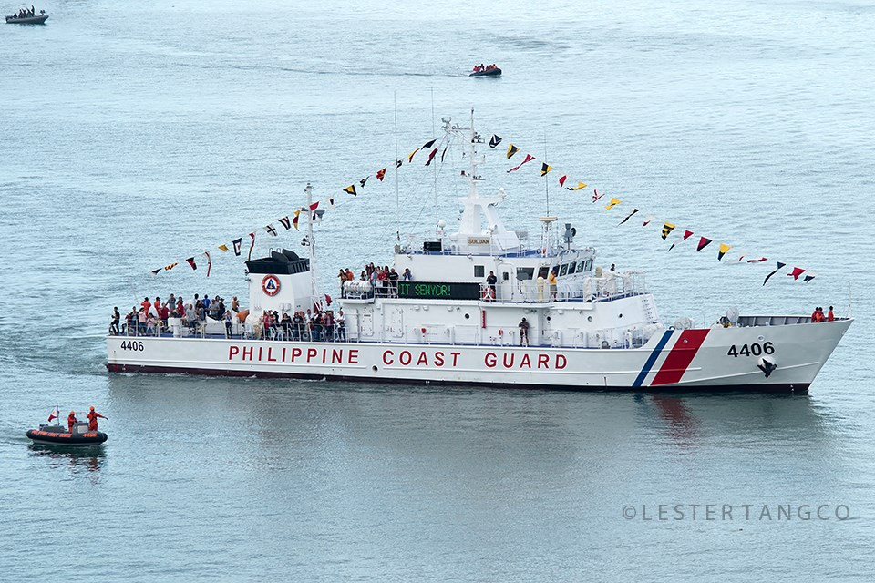 Tàu do Nhật Bản thiết kế dựa trên lớp Bizan của tuần duyên Nhật Bản và đóng mới tại nhà máy Japan Marine United ở thành phố Yokohama. Về thông số kỹ thuật, tàu dài 44.5m, rộng 7.5m, mớn nước 4m, lượng giãn nước 321 tấn. Ảnh: Tàu tuần duyên 4407 thuộc lớp Parola.