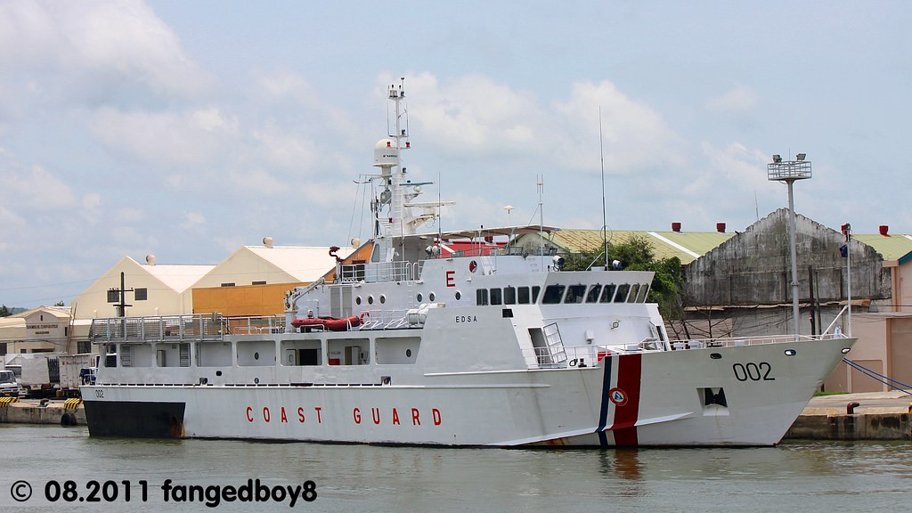 Tàu dài 56m, rộng 10.5m, mớn nước 2.5m, lượng giãn nước 540 tấn. Tàu có tốc độ tối đa hơn 26 hải lý/h, tầm hoạt động tối đa 2000 hải lý với vận tốc kinh tế và 1000 hải lý với vận tốc tối đa, thủy thủ đoàn 37 người. Ảnh: Tàu tuần tra 002 thuộc lớp San Juan.