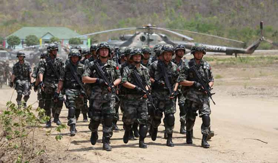 Quân số của lực lượng HQĐB Trung Quốc hiện nay là 40.000 binh sỹ, được tổ chức thành 10 lữ đoàn, gồm: 6 lữ đoàn HQĐB, 1 lữ đoàn tác chiến đặc biệt, 1 lữ đoàn trực thăng, 1 lữ đoàn công binh - phòng hóa và 1 lữ đoàn bảo đảm. Trong đó, 6 lữ đoàn HQĐB được biên chế cho các hạm đội. Ảnh: HQĐB Trung Quốc ngày càng được trang bị hiện đại - Nguồn: Sina.