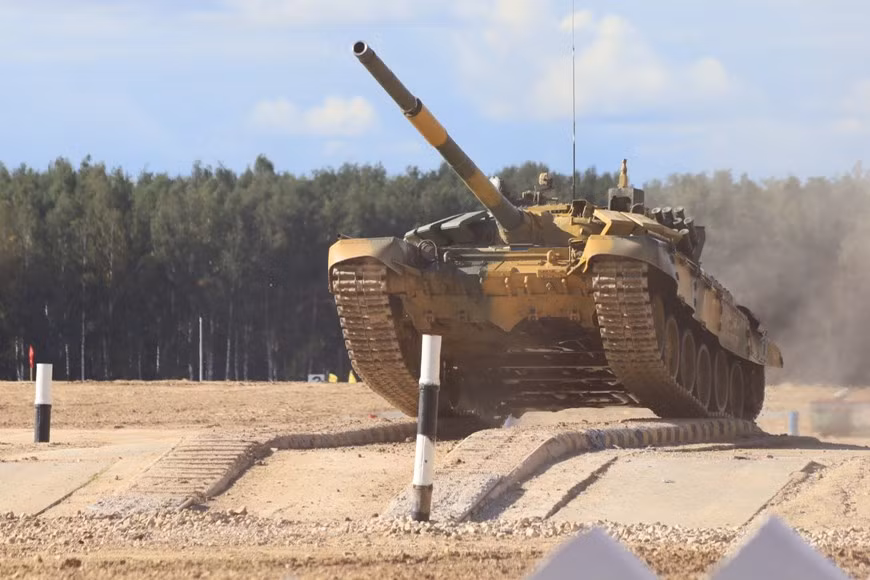 Dẫu vậy, nếu nhìn toàn diện cả cuộc thi từ khi còn ở giai đoạn chuẩn bị tới lúc này, có thể nói chúng ta có quyền vui và tự hào vì các chiến sĩ xe tăng Việt Nam đang làm quá tốt, vượt sự mong đợi. Bởi nếu so với thành tích thi bán kết của năm ngoái, chúng ta hoàn thành 12 vòng đua nhanh hơn nhiều.