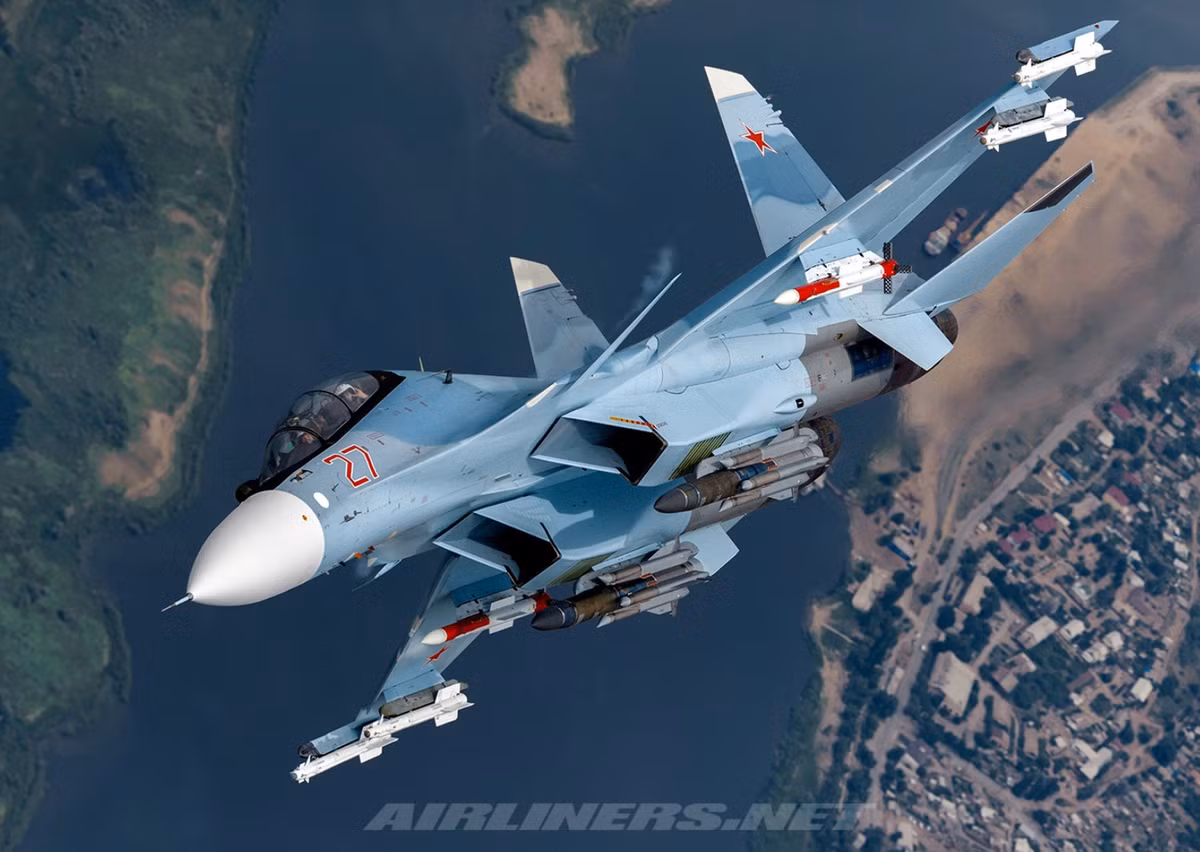 Đây được xem là vụ tai nạn Su-30SM thứ 2 trong lịch sử hoạt động của phiên bản tiêm kích đa năng hiện đại này ở Nga. Đáng chú ý, chỉ ít giờ sau vụ tai nạn, đang tồn tại một số nguồn tin không chính thức cho rằng tiêm kích Su-30SM bị rơi khi đang tập trận Kavkaz-2020, không phải là cuộc bay huấn luyện thông thường. Và điều kinh hoàng và gây sốc hơn nữa là có thể đã có một vụ bắn nhầm.