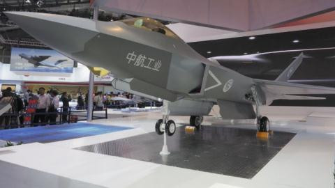 Nếu vấn đề về động cơ máy bay của Trung Quốc được khắc phục, thì chiến đấu cơ FC-31 có thể là sự lựa chọn số 1 trên các tàu sân bay của họ, thay vì sử dụng loại máy thế hệ 4 như J-15 hiện nay. Tuy nhiên, giới quan sát đặt câu hỏi, khi nào các thiết kế máy bay chiến đấu của Trung Quốc sẽ hoàn toàn là thiết kế trong nước, thay vì dựa trên công nghệ sao chép do đánh cắp?