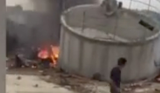 Chất lượng máy bay cũng như trình độ huấn luyện phi công yếu kém của Trung Quốc, đã dẫn đến nhiều vụ tai nạn hàng không; chỉ tính riêng tháng 10 năm ngoái, trong vòng 8 ngày, (từ 20-29/10/2019), không quân Trung Quốc ghi nhận hai vụ tai nạn có liên quan đến trục trặc kỹ thuật và công tác huấn luyện, khiến 3 quân nhân thiệt mạng. Ảnh: Máy bay JH-7 của Không quân hải quân Trung Quốc rơi trong quá trình huấn luyện tại đảo Hải Nam ngày 12/3/2019.