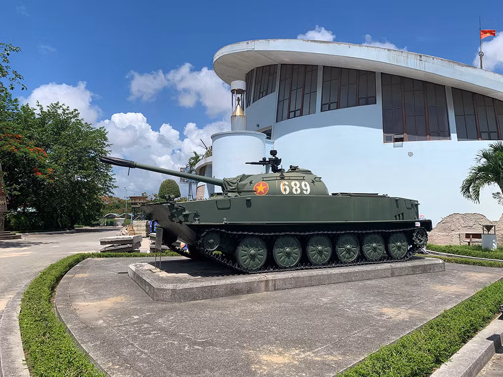 K63-85 là định danh của Việt Nam dành cho xe tăng Type 63 (Type = Kiểu) được Trung Quốc viện trợ trong giai đoạn 1970-1971. Xe tăng K63-85 xuất trận lần đầu trong cuộc tổng tiến công 1972 và sau này tiếp tục được bộ đội tăng thiết giáp sử dụng trong giai đoạn cuối kháng chiến chống Mỹ cũng như trong chiến tranh biên giới Tây Nam. Đáng chú ý, nhờ khả năng bơi lội tuyệt vời, cùng với PT-76, K63-85 được ưu tiên trang bị cho Binh chủng Hải quân Đánh bộ - Hải quân Nhân dân Việt Nam.