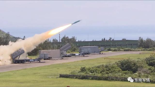 Trong một cuộc diễn tập có bắn đạn thật của Hải quân Đài Loan vào ngày 1/7/2016, tàu tên lửa lớp Jinjiang của Hải quân Đài Loan, đã phóng một tên lửa Hùng Phong III, và không may quả tên lửa này đã trúng một tàu đánh cá của ngư dân Đài Loan, làm 1 người chết và 3 người trên tàu đánh cá bị thương.