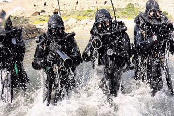 Mặc dù phải đối mặt với một cơ quan tình báo khét tiếng như Mossad, nhưng các nhà phân tích quân sự cũng cho rằng, chính mạng lưới tình báo Nga được triển khai ở Syria, là nhân tố quan trọng giúp chính quyền của Tổng thống Bashar al-Assad còn tồn tại đến ngày nay. Video Quân đội Syria dồn binh quyết kết liễu IS - Nguồn: VTC