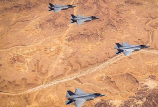 Trong cuộc tấn công mới nhất này, máy bay chiến đấu của Không quân Israel vẫn sử dụng chiến thuật, dùng không phận Lebanon làm bàn đạp, lợi dụng các dãy núi cao của thung lũng Beqaa để che giấu đội hình, từ đó phóng tên lửa từ xa. Mặc dù hệ thống phòng không Syria đánh trả quyết liệt, nhưng đã quá muộn.