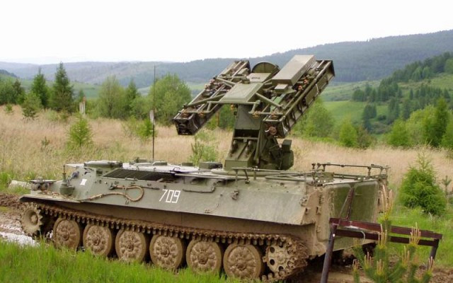 Ưu điểm lớn nhất của hệ thống phòng không này là sử dụng dẫn đường bằng laser, tên lửa có tầm bắn 10 km và độ cao phòng không 5 km, gần gấp đôi hệ thống phòng không Arrow-10. Ảnh: Hệ thống tên lửa phòng không Arrow-10M3 - Nguồn: Missilery