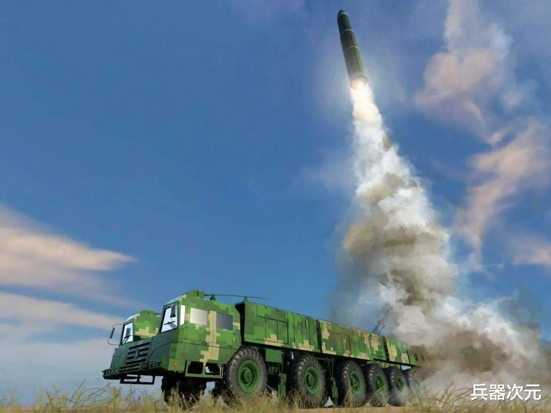 Ngoài ra, IAF có thể hoàn thành việc sửa chữa đường băng sân bay trong vòng 4-6 giờ. Để phá hủy và làm tê liệt ba sân bay cùng một lúc, Pakistan hoặc Trung Quốc cần phóng hơn 600 tên lửa đạn đạo mỗi ngày; điều đó có nghĩa là số tên lửa đạn đạo Dongfeng sẽ hết trong vòng 48 giờ. Ảnh: Tên lửa Dongfeng của Trung Quốc rời bệ phóng - Nguồn: Sina