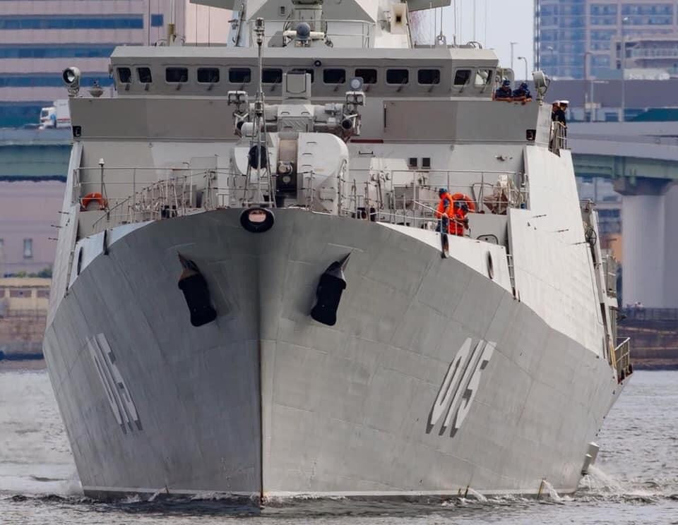 Cuối cùng là loại ngư lôi mới được đưa vào biên chế, sử dụng bởi những tàu hộ vệ tên lửa Gepard 3.9 cặp thứ hai mang số hiệu 015 Trần Hưng Đạo và 016 Quang Trung đó là ngư lôi TEST-71 cỡ nòng 533mm. Ảnh: Tàu Gepard 3.9 mang số hiệu 015 Trần Hưng Đạo.