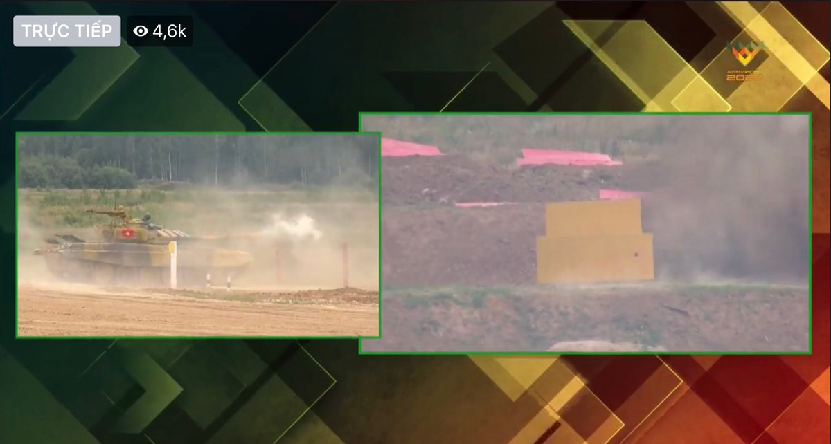 Sau khi cơ động qua vật cản zic - zắc, kíp xe Việt Nam nhanh chóng đến vị trí tiếp đạn với cơ số đạn 3 viên cỡ 125mm và tiếp tục tiến vào tuyến bắn. Pháo thủ Lê Quang Hiệp không lâu sau đó xuất sắc tiêu diệt cả 3 bia mục tiêu giả định xe tăng đối phương lần lượt ở khoảng cách 1.600m, 1.700m và 1.800m. Ảnh: Xe tăng Việt Nam xuất xắc hạ gục mục tiêu bia số 12 mô phỏng xe tăng địch.