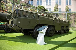 Hiện nay loại tên lửa đạn đạo chiến thuật chiếm nhiều nhất của Trung Quốc là loại Dongfeng-11 (DF-11); đây là loại tên lửa đạn đạo tầm ngắn cơ động, được phát triển vào thập niên 1970, với tầm bắn là 300 km với đầu đạn mang theo là 800 kg. Ảnh: Tên lửa đạn đạo chiến thuật DF-11 của Trung Quốc - Nguồn: Wikipedia