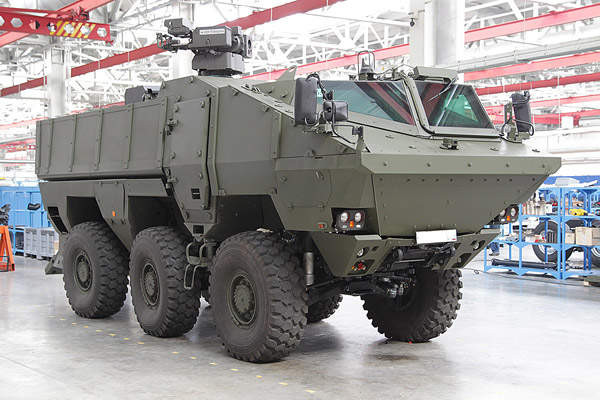 Typhoon MRAP là một thiết kế hoàn toàn mới, cấu trúc khung xe được thiết kế các đường cắt nhằm tăng khả năng chống lại các vũ khí cá nhân. Khung gầm chữ V cho phép phân tán lực công phá từ các vụ nổ dưới gầm xe. Xe được trang bị các camera và cảm biến gắn bên ngoài giúp kíp xe có tầm quan sát xung quanh cực kỳ tốt.