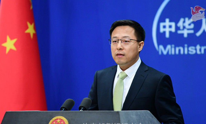 Chủ tịch Trung Quốc Tập Cận Bình gần đây khẳng định một thái độ cứng rắn hơn về việc thống nhất Đài Loan. Điều này cho thấy đã đến lúc đánh giá lại sức mạnh quân sự giữa Trung Quốc và Đài Loan. Dưới đây là một số vũ khí Trung Quốc mạnh mẽ nhật có thể sử dụng để đe dọa, tấn công Đài Loan trong trường hợp có chiến tranh xảy ra. Ảnh: Phát ngôn viên Bộ Ngoại giao Trung Quốc Triệu Lập Kiên tại buổi họp báo hôm 19/5.