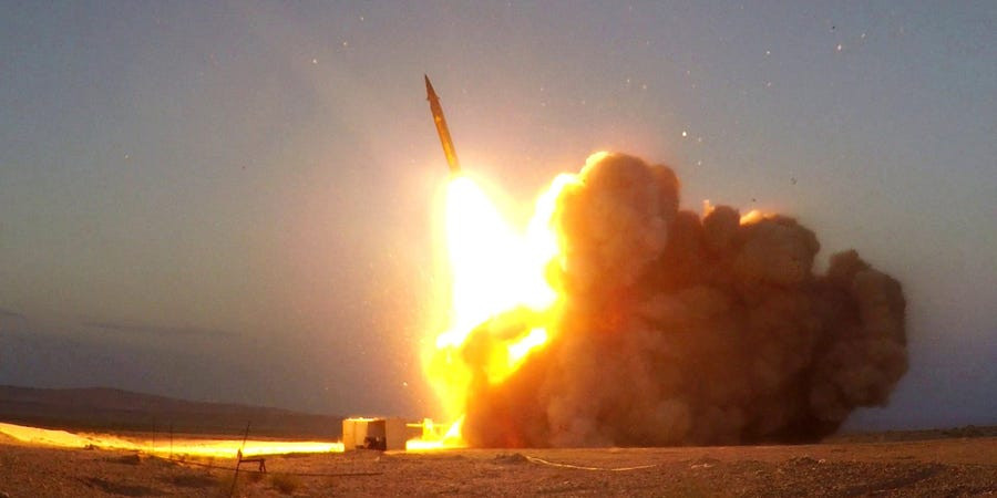 Việc Iran công bố tên lửa mới diễn ra trong bối cảnh căng thẳng mới với Mỹ, khi Ngoại trưởng Mike Pompeo có động thái buộc Liên Hợp Quốc khôi phục các lệnh trừng phạt làm tê liệt Iran. Ảnh: Tên lửa Soleimani được Iran phóng đi ngày 20/8/2020 - Nguồn: WANA