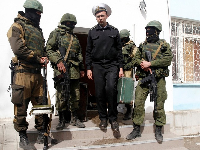 Phía Thổ Nhĩ Kỳ công khai cáo buộc Pháp, Hy Lạp, Síp, UAE, Ai Cập và Nga ủng hộ Quân đội Quốc gia Libya, do Tướng Haftar lãnh đạo; đồng thời tố cáo LNA sử dụng lính đánh thuê ở Sudan và các nước châu Phi khác, thậm chí cả các chuyên gia quân sự Nga từ các công ty quân sự tư nhân. Ảnh: Lính đánh thuê của công ty tư nhân Nga.