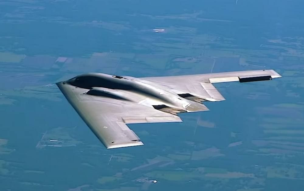 Vào cuối tuần vừa qua, Không quân Mỹ cho biết, họ đã điều động 3 oanh tạc cơ chiến lược B-2 Spirit từ căn cứ Không quân Whiteman ở bang Missiouri (Mỹ) đến căn cứ Diego Garcia ngoài khơi Ấn Độ Dương. Ảnh: Oanh tạc cơ B-2 Spirit của Không quân Mỹ.