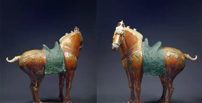 Chất liệu màu xanh coban là một loại bột màu rất quý được du nhập từ Ba Tư nên đồ sứ trang trí men xanh coban hầu hết là vật trang trí trong nhà của các chức sắc và là biểu tượng của địa vị.