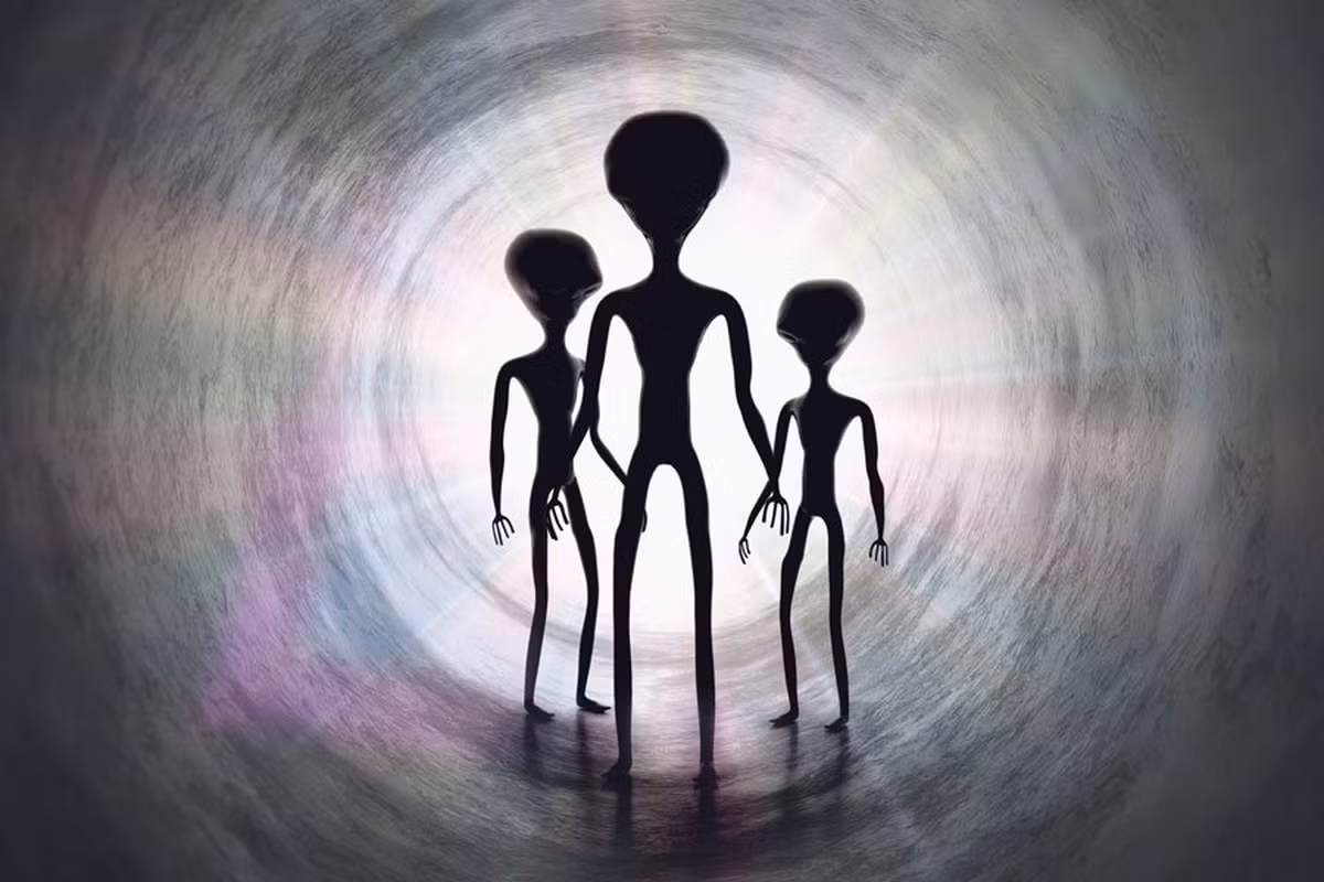 Trước những hoài nghi về việc chỉnh sửa bức ảnh, ông Martin cho hay không có bất cứ can thiệp nào để sửa ảnh. Ông khẳng định đó là ảnh gốc.