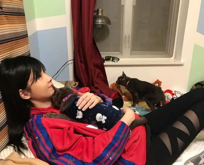 Ngoai hinh tre dang kinh ngac o tuoi 56 cua Chau Hue Man-Hinh-7