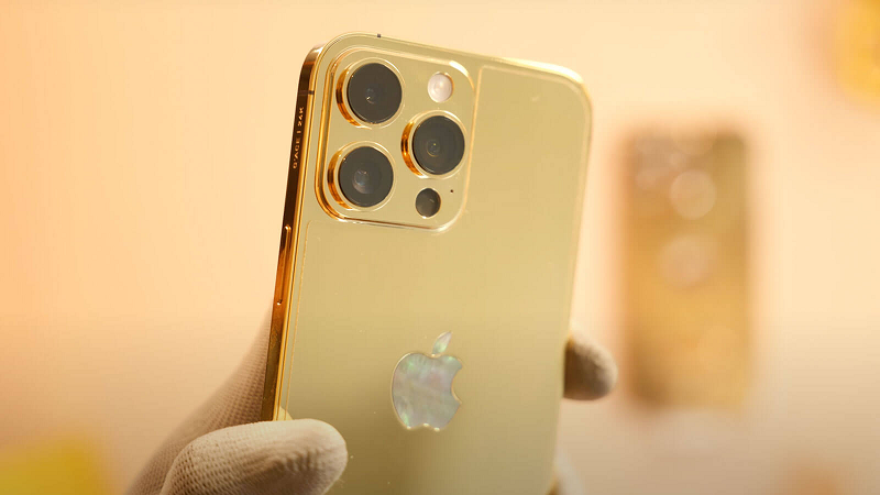 Đây là tên gọi của phần cắt hình viên thuốc chứa Face ID và camera selfie của iPhone 14. Dynamic Island có thể tự do thay đổi hình dạng và kích thước để hiển thị thông báo hoặc các ứng dụng mà bạn đang mở.