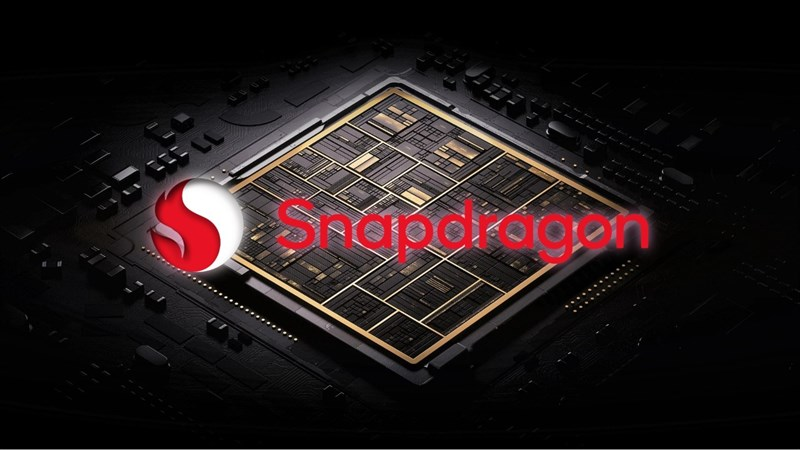 Về hiệu năng, Xiaomi 13 Pro được trang bị vi xử lý đầu bảng của Qualcomm - Snapdragon 8 Gen 2, cho hiệu năng vô cùng mạnh mẽ. Bản chính hãng Việt Nam sẽ có bộ nhớ 12GB/256GB đối với Xiaomi 13 Pro và 8GB/256GB đối với Xiaomi 13 tiêu chuẩn.