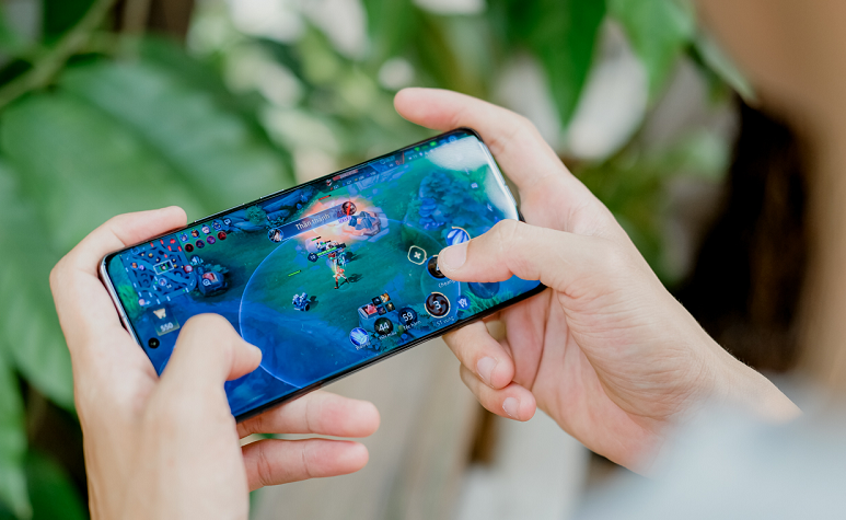 Xiaomi 13 Pro cho ra chất lượng hiển thị màn hình vô cùng xuất sắc. Gần như mình không có điều gì đáng phàn nàn về tấm nền hiển thị trên mẫu máy, từ chi tiết tốt, màu sắc nịnh mắt, tần số quét cao cho đến độ sáng lên tới 1.900 nits. (Ảnh: Sforum.vn)