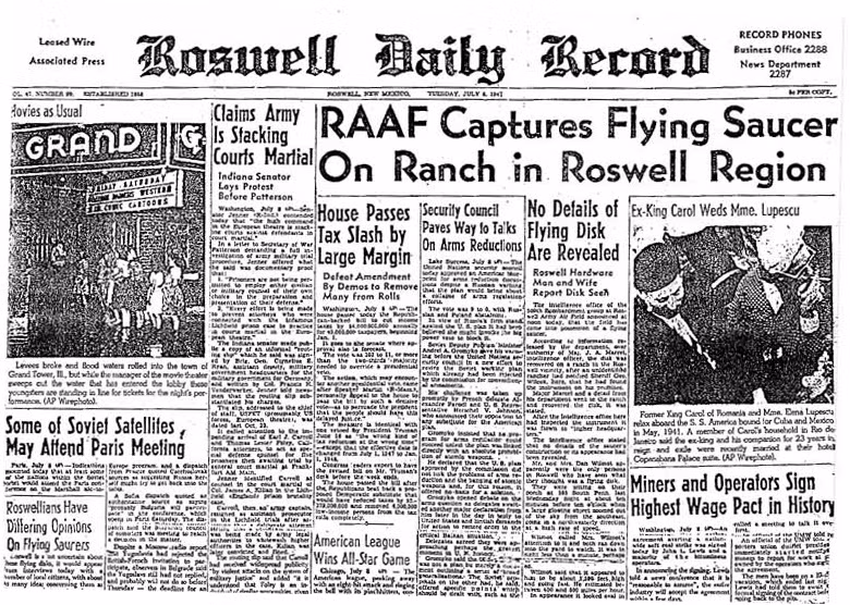 Sự kiện UFO Roswell xảy ra vào giữa năm 1947, một quả bóng theo dõi thời tiết của Không quân Mỹ được cho đã va chạm với một UFO và đã khiến nó đâm xuống một nông trại gần Roswell, New Mexico, khiến họ phải buộc tuyên bố rằng tai nạn đó chính là của người ngoài hành tinh và tàu vũ trụ của họ gây ra.