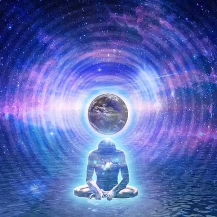 Hội chứng Starseed thường được miêu tả như một cảm giác cô độc, một sự nhạy cảm với năng lượng và một khao khát được kết nối với nguồn gốc của họ.