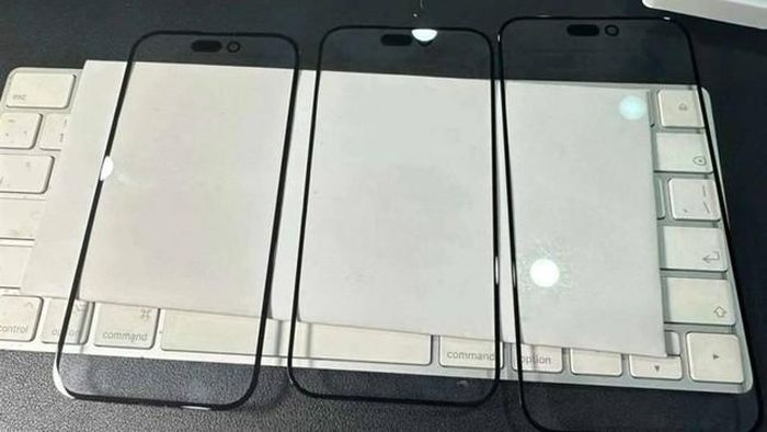 Theo những thông tin rò rỉ tử nguồn tin đáng tin cậy, cả bốn model thuộc dòng iPhone 15 năm nay sẽ được trang bị Dynamic Island với thiết kế hình viên thuốc. Thông tin này khiến cho các iFan "đứng ngồi không yên".