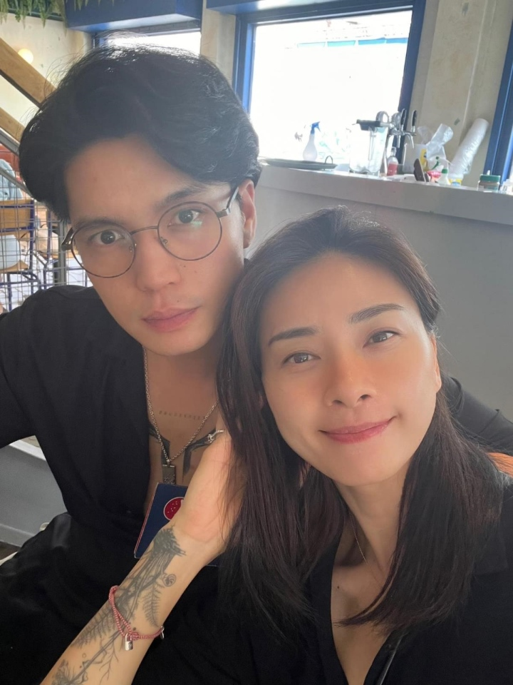 Chênh lệch nhiều tuổi nhưng Ngô Thanh Vân và Huy Trần trông rất đẹp đôi. Cả hai hợp nhau từ phong cách, lối sống đến tư duy, do đều sinh trưởng ở nước ngoài từ nhỏ.