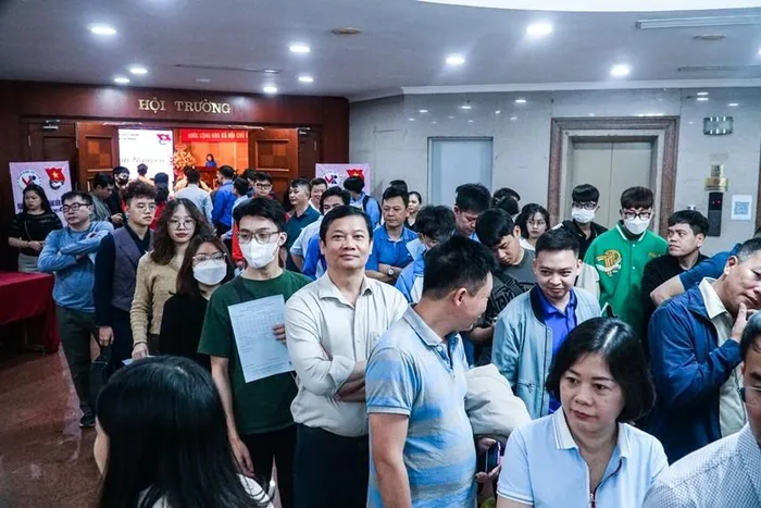 Nganh dang kiem: 'Chung toi da nga va chung toi dang dung day!'-Hinh-2