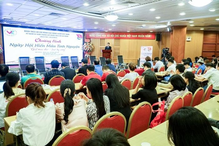 Nganh dang kiem: 'Chung toi da nga va chung toi dang dung day!'