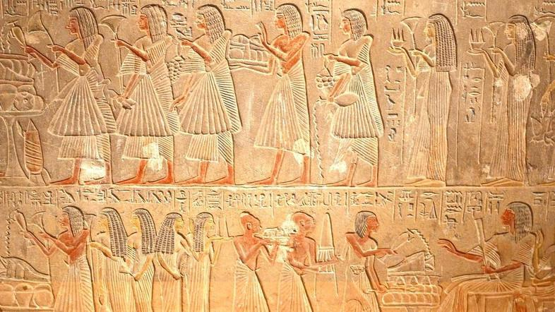 Những dây thép nguy hiểm này thường được bố trí ở những vị trí không có ánh sáng khiến mộ tặc không kịp đề phòng.