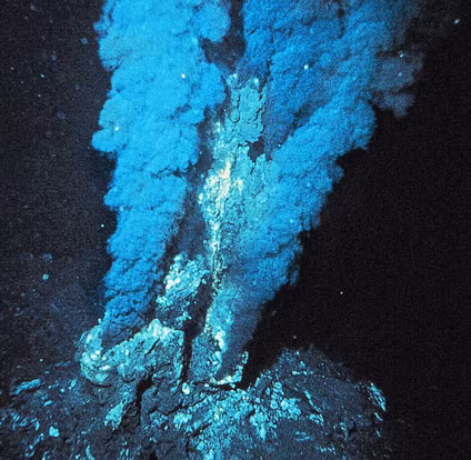 Lỗ thông thủy nhiệt là các cấu trúc ở đáy đại dương của Trái Đất. Vì ánh sáng mặt trời không thể đạt tới độ sâu của các cấu trúc này, nên phải có một nguồn năng lượng khác cho sự sống sớm có thể hình thành ở đó.