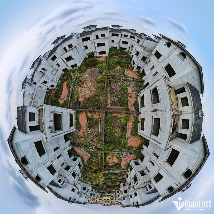 Thực trạng cho thấy hạ tầng khu vực này chưa được hoàn thiện về hạ tầng, dịch vụ tiện ích xung quanh kém, đặc biệt là vấn đề an ninh. Những yếu tố đó khiến nhiều nhà đầu tư ái ngại "xuống tiền".