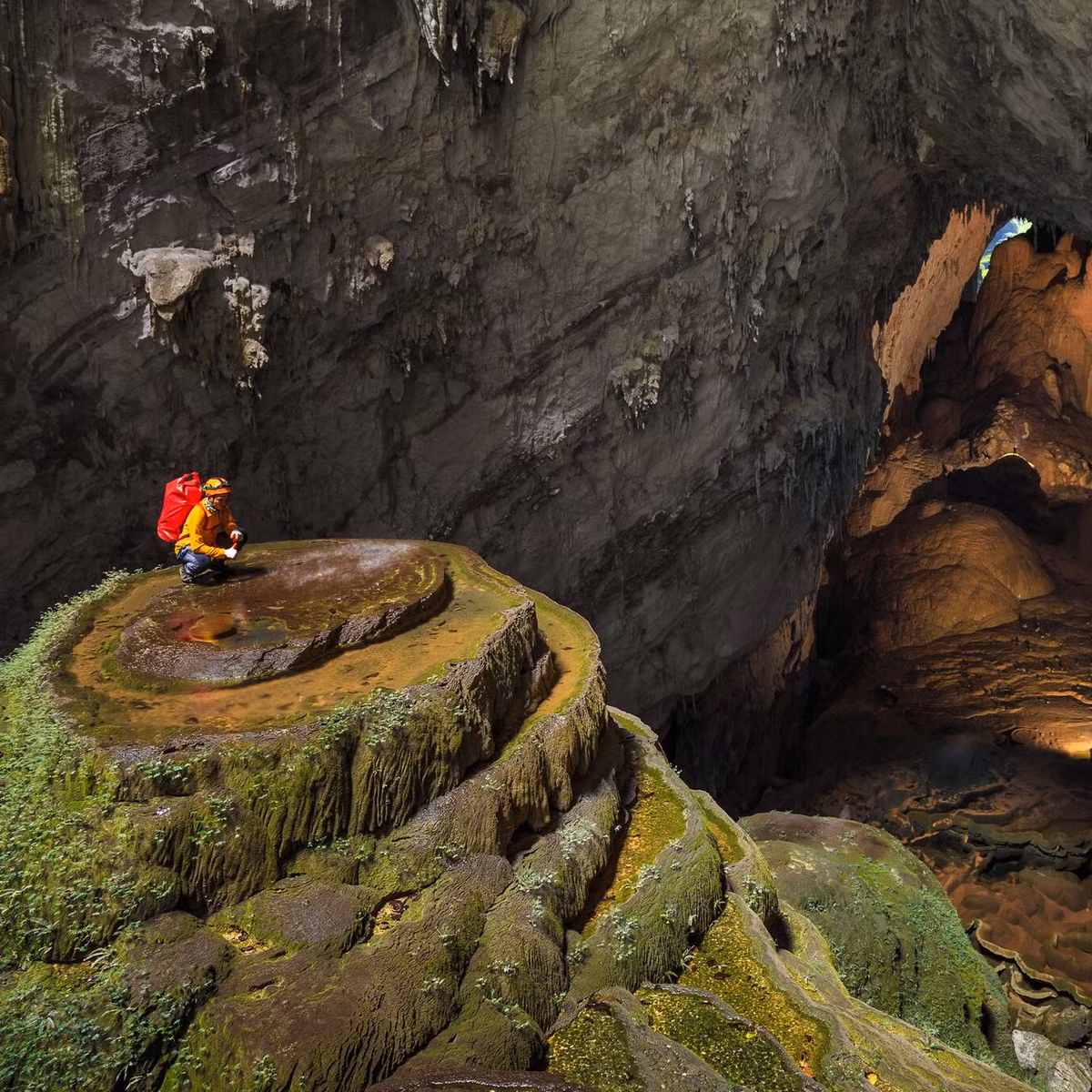 Đầu năm nay, Tạp chí du lịch The Travel của Canada đã công bố danh sách 10 hang động đáng kinh ngạc nhất thế giới, gợi ý cho chuyến đi tiếp theo của du khách.