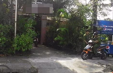 Thieu nu chet trong nha nghi: Choi dem voi thanh nien co ria mep