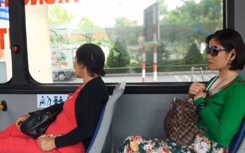 TPHCM khai truong them tuyen xe buyt 5 sao