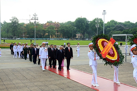 Lanh dao Dang, Nha nuoc, Bo CA vieng Lang Chu tich Ho Chi Minh