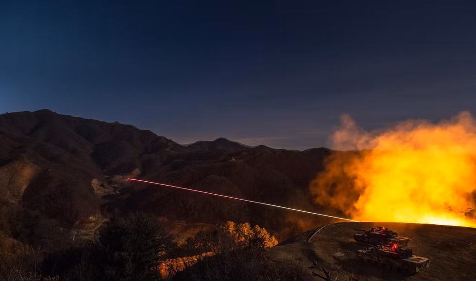 Xe tăng K-2 Black Panther của Hàn Quốc được chế tạo từ năm 2013 cho đến nay bởi hãng Huyndai, xe có giá lên tới 8,5 triệu USD cho mỗi chiếc (theo thời giá năm 2009). Hiện phía Quân đội Hàn Quốc đang có trong tay khoảng 100 chiếc K-2 trên tổng số 200 chiếc họ dự tính sẽ trang bị cho quân đội nước mình. Nguồn ảnh: QQ.