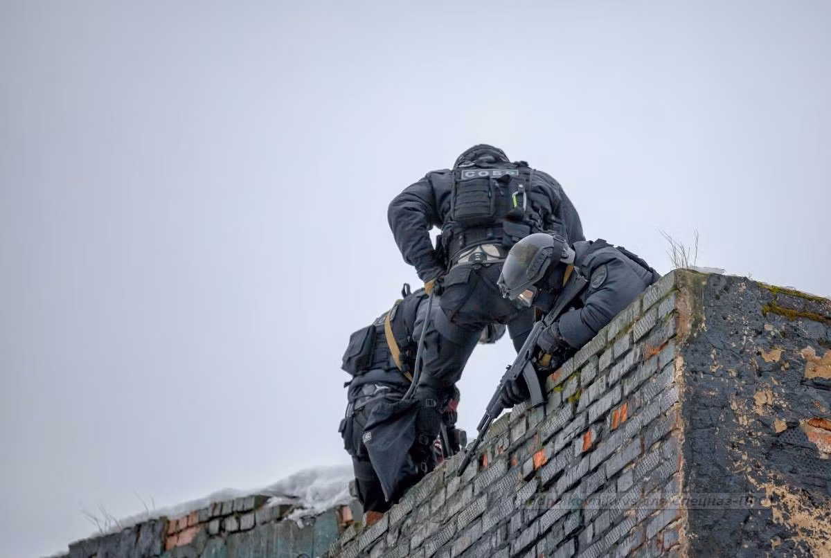 Các kỹ năng đu dây, vượt chướng ngại vật, phục kích, điểm xạ và bắn tỉa đều được những người lính này thuộc nằm lòng, thậm chí họ còn biết cách điều khiển một vài loại máy bay để có thể sử dụng chúng trong trường hợp cần thiết. Nguồn ảnh: ArmyInside.