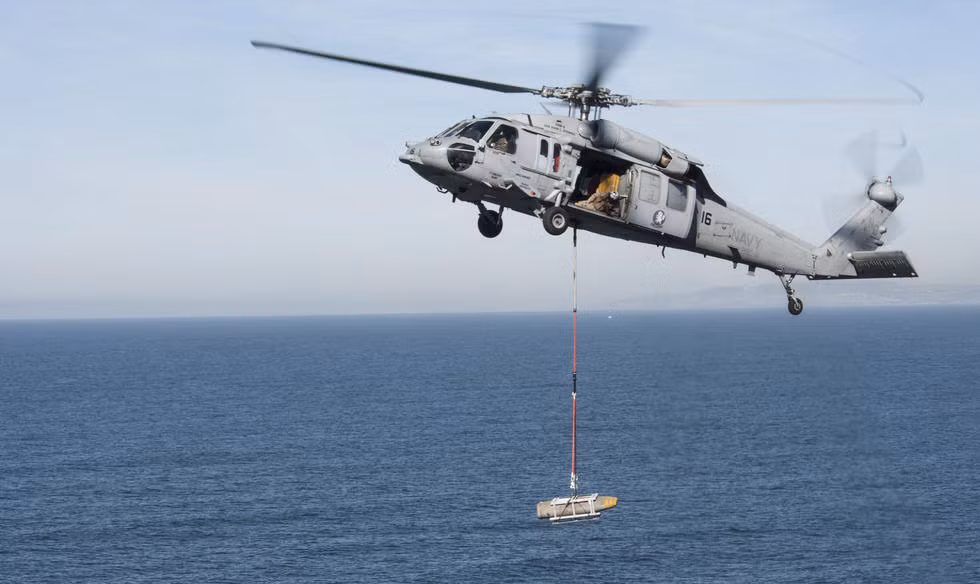 Ngay từ khi đến vùng biển Tây Thái Bình Dương, lực lượng Không quân Hải quân trên chiếc tàu sân bay này cũng như lực lượng Hải quân trên các tàu hộ tống, tàu vận tải đã hoạt động gần như hết công suất. Nguồn ảnh: QQ.