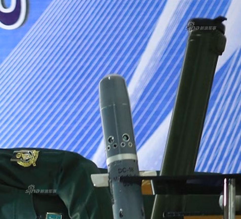 Đây là loại tên lửa tự tìm mục tiêu dẫn đường chủ động và bám theo mục tiêu bằng cách khóa hồng ngoại. Nguồn ảnh: Sina.