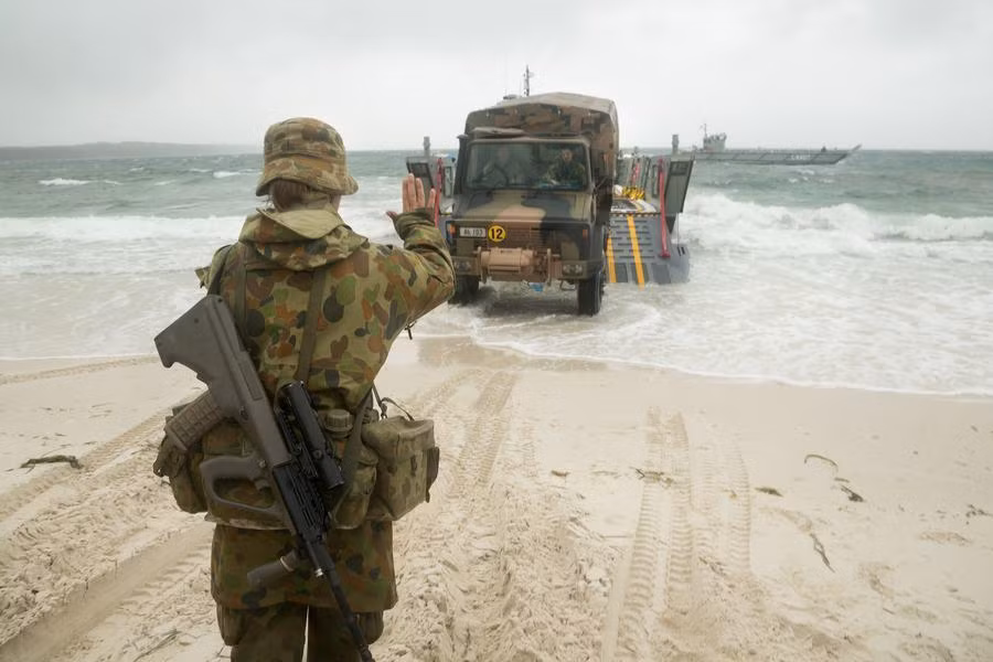 Nếu bãi biển có lớp cát mỏng, các phương tiện cơ giới có thể dễ dàng vượt qua bãi biển trong cuộc đổ bộ mà không sợ bị sa lầy. Nguồn ảnh: QQ.