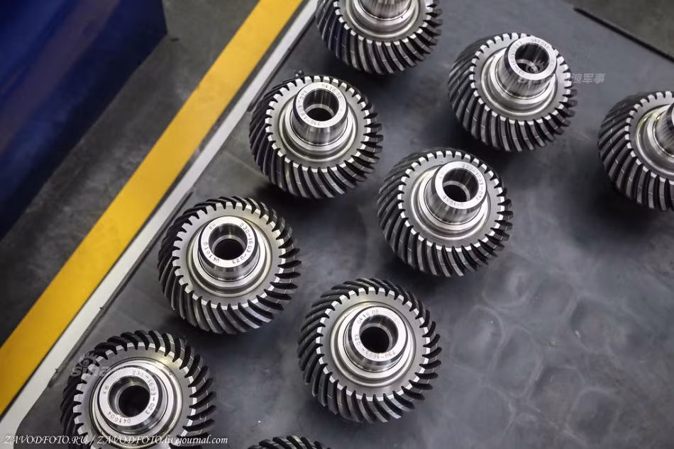 Trực thăng chiến đấu Mi-28, được coi là chiếc "Apache của người Nga" cũng được lắp ráp tại đây. Nguồn ảnh: ZAVODfoto.