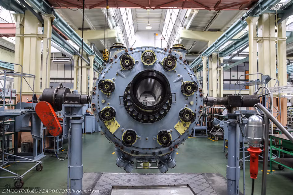 Công ty cổ phần UEC-Perm Motors của Nga là nơi chuyên sản xuất, lắp ráp động cơ hàng không cho các loại máy bay quân sự Nga. Nguồn ảnh: ZAVODfoto.