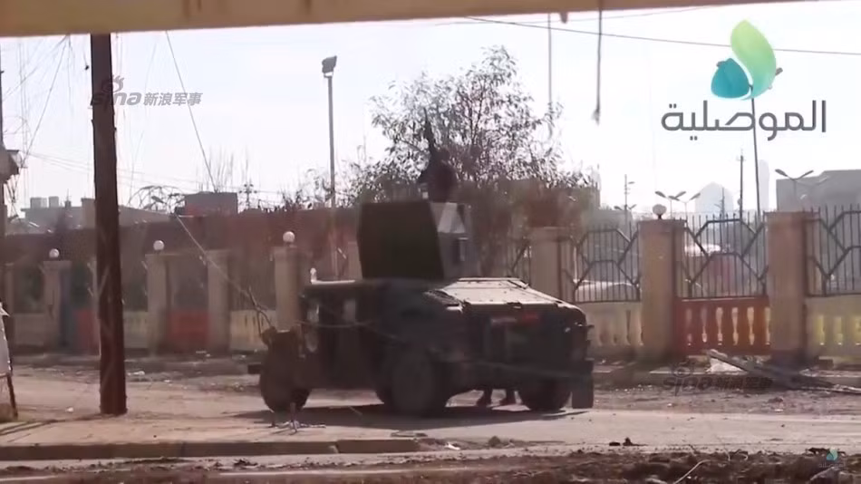 Quân đội Iraq đã không còn đứng túm tụm thành một đám đông như trước mà đứng tản mát và luôn chú ý tới những vật thể lạ trên trời, do có kích thước quá nhỏ nên radar không thể phát hiện ra được các máy bay không người lái điều khiển từ xa này, cách duy nhất để phát hiện chúng chính là sử dụng... mắt.