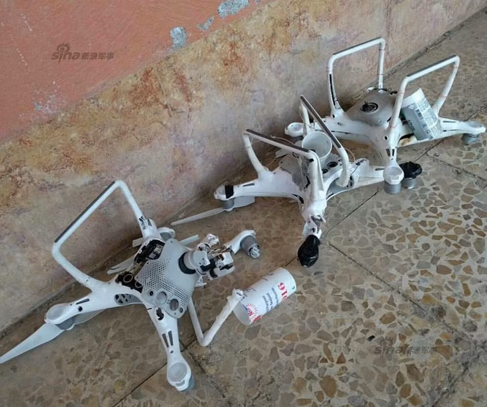 Những "máy bay ném bom" không người lái của phiến quân IS được chế từ những máy bay điều khiển từ xa với giá thành rất rẻ chỉ khoảng 100 USD cho mỗi chiếc và còn rẻ hơn nữa nếu lực lượng này... đặt mua được với số lượng lớn. Nguồn ảnh: Sina.